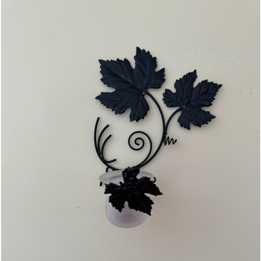 PartyLite leaf wall sconce